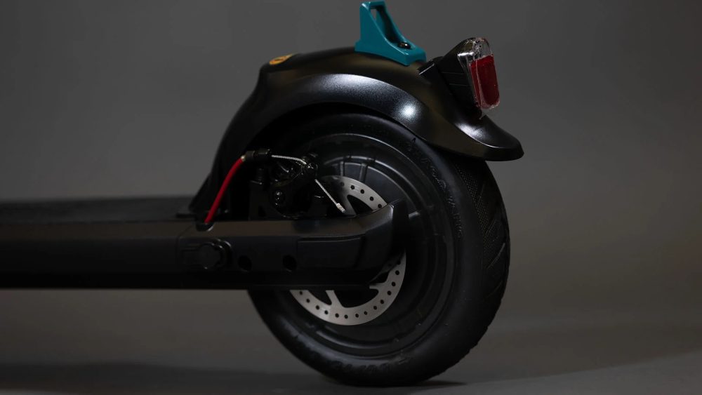Gotrax Apex PRO Commuting Electric Scooter|Motor 250 W|Battery 36v 6.0ah (216wh)|Speed-15.5 mph|Range-15.5 miles|1 Year Warranty - Image 7